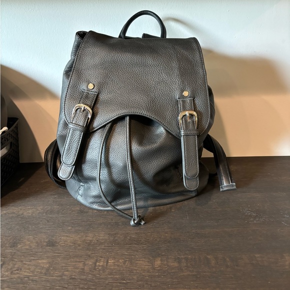 Women’s Ameri Leather Black Leather Backpack Purse - Picture 11 of 11